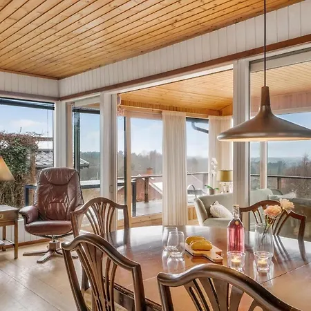 بيت للعطل 3 Bedroom Amazing In *